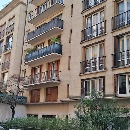 Very Private 1 Living With Sofa Bed 1 Bedroom 1 Bathroom With Toilet 1 Kitchen *