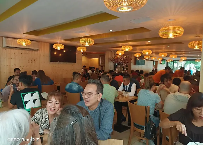 Very Private 1 Living With Sofa Bed 1 Bedroom 1 Bathroom With Toilet 1 Kitchen 홈스테이 파리